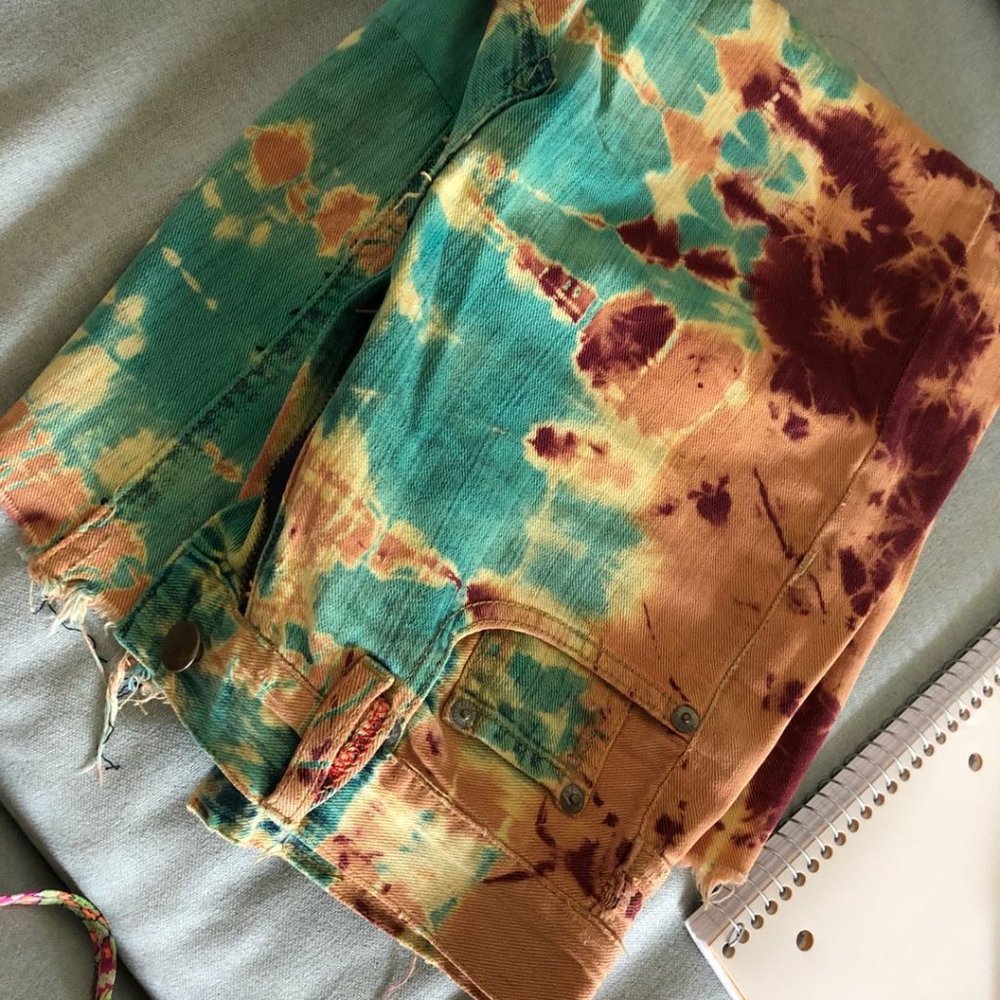 uniquely washed denim skirt
